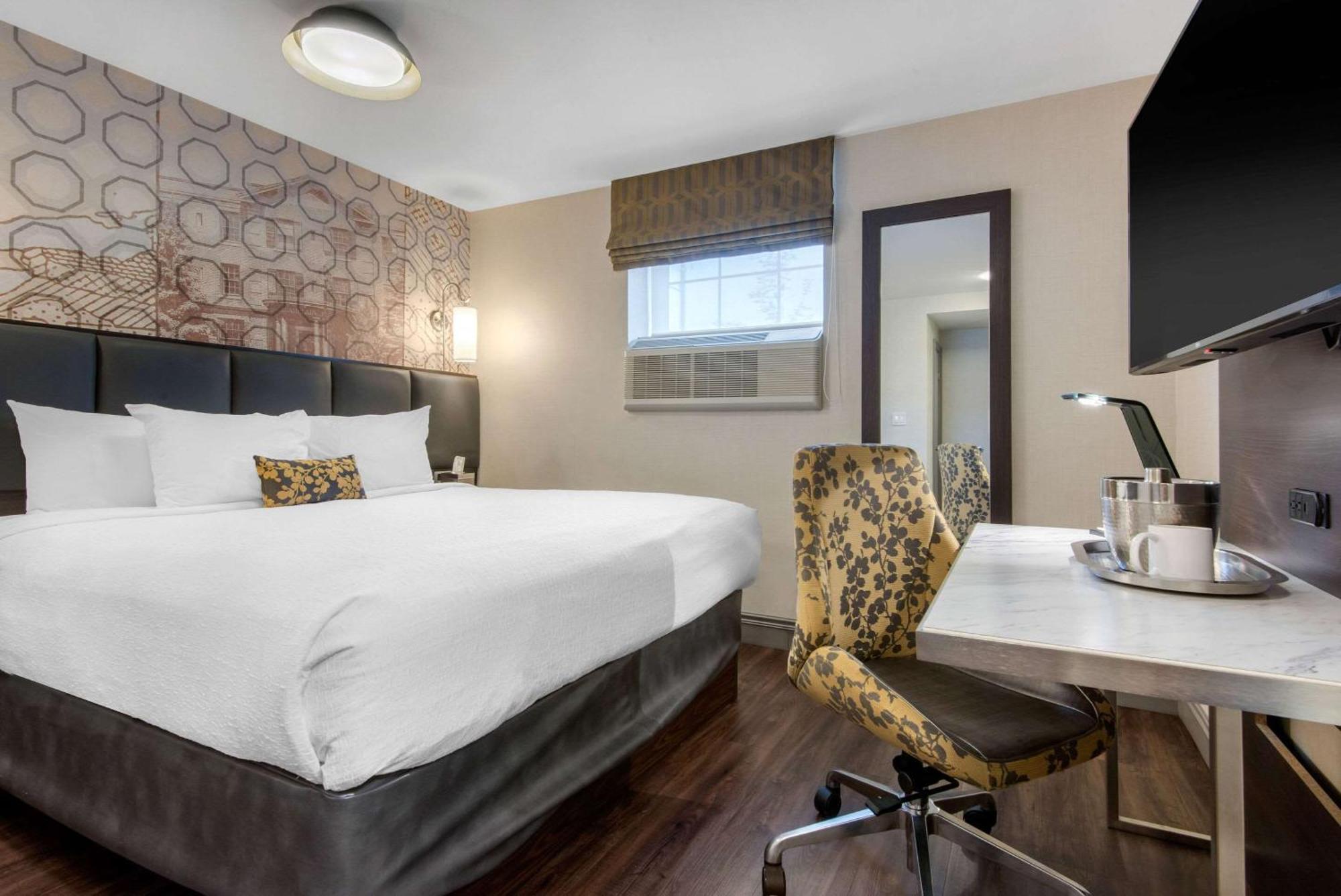 The Champlain Waterfront Hotel Ascend Hotel Collection Orillia Ngoại thất bức ảnh