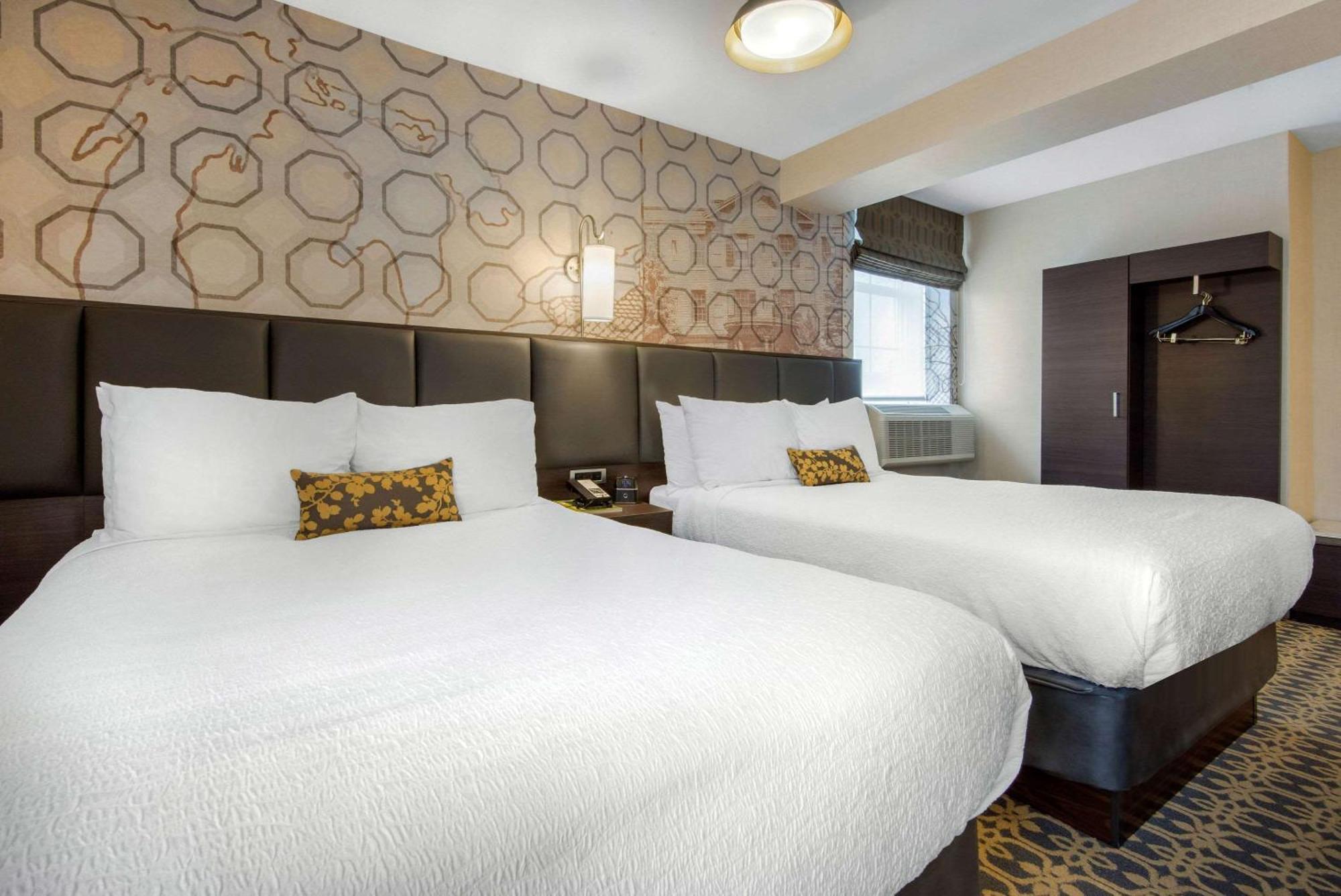 The Champlain Waterfront Hotel Ascend Hotel Collection Orillia Ngoại thất bức ảnh