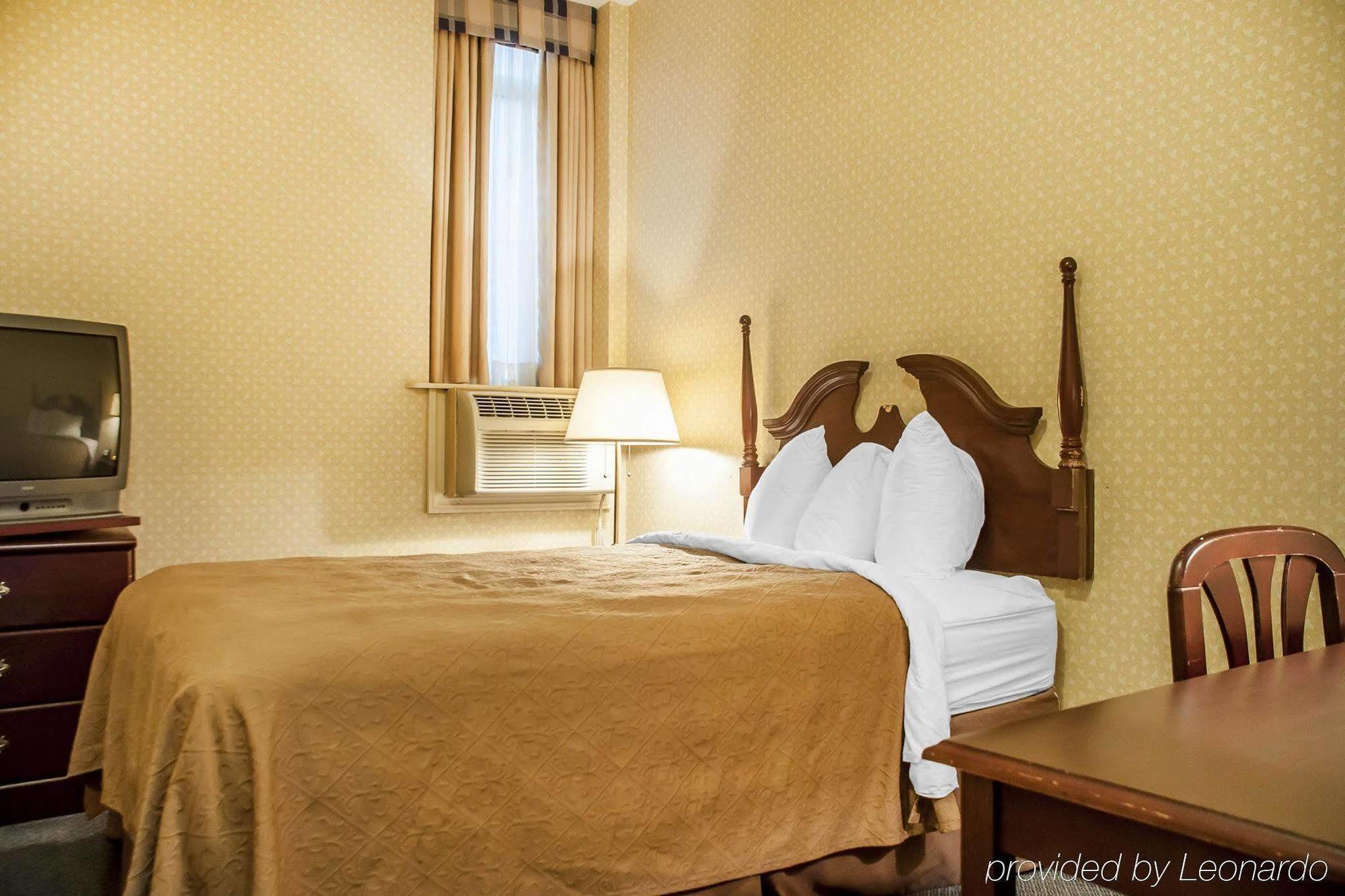 The Champlain Waterfront Hotel Ascend Hotel Collection Orillia Ngoại thất bức ảnh