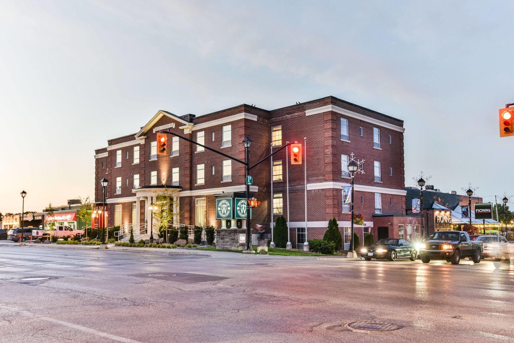 The Champlain Waterfront Hotel Ascend Hotel Collection Orillia Ngoại thất bức ảnh